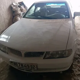 Mitsubishi L300 2002