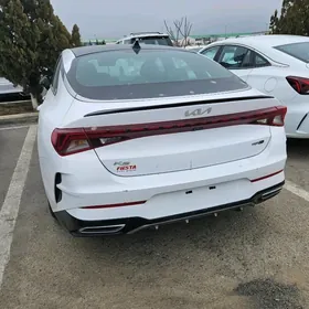 Kia K5 2022