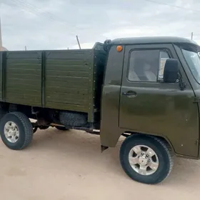 UAZ 469 2009