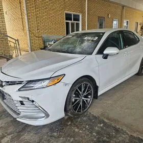 Toyota Camry 2023