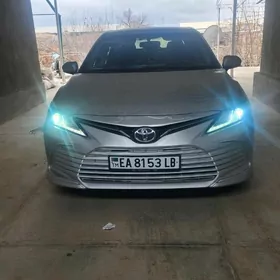 Toyota Camry 2023