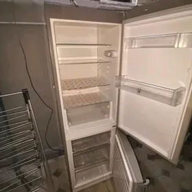 Holodilnik Whirlpool