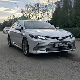 Toyota Camry 2022