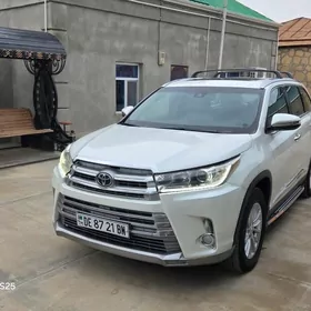Toyota Highlander 2019