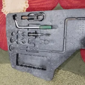 LEXUS ZAPASKA ÜSTÜNE