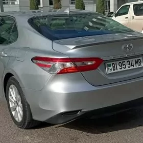 Toyota Camry 2020
