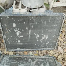 Радиатор Mercedes