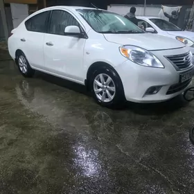 Nissan Sunny 2014