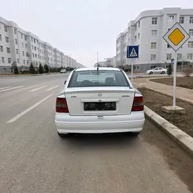 Opel Astra 2003