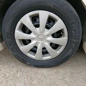 Teker toýota karola