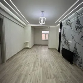 4 komn 2 etaz 6mkr Hudaýberdiý