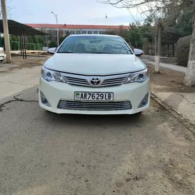 Toyota Camry 2012