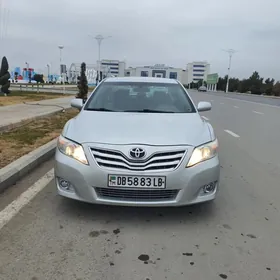 Toyota Camry 2011