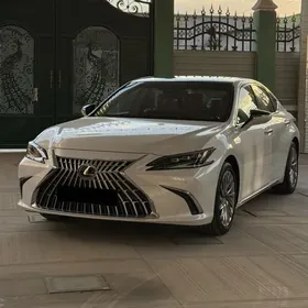 Lexus ES 350 2025