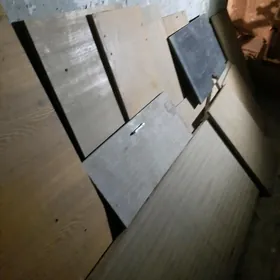 Очень много ДСП