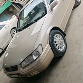 Toyota Camry 1998