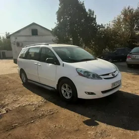 Toyota Sienna 2006
