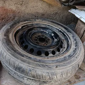 колеса авто 15.16размер