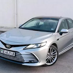 Toyota Camry 2020