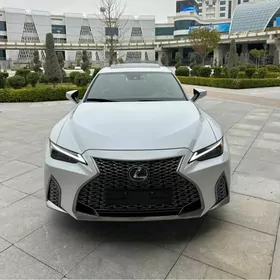 Lexus IS 350 2022