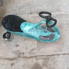 Sürülýän oýunjak maşyn