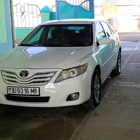 Toyota Camry 2010