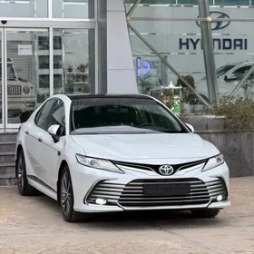 Toyota Camry 2023