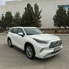 Toyota Highlander 2022