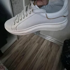 красовки женские