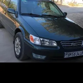 Toyota Camry 1999