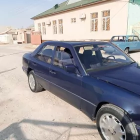 Mercedes-Benz 230E 1991