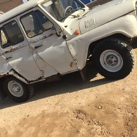 UAZ 469 2000