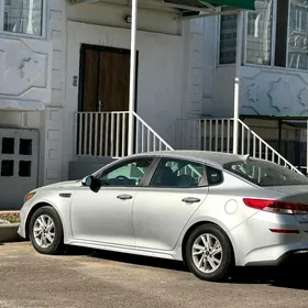 Kia Optima 2020