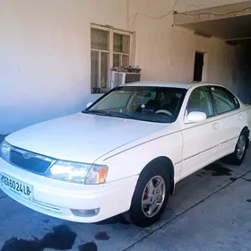 Toyota Avalon 1999