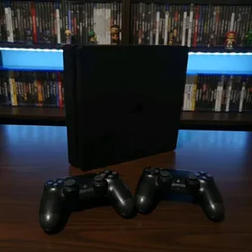 Playstation 4 Slim