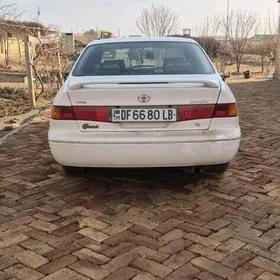Toyota Camry 2000
