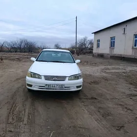 Toyota Camry 1999