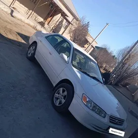 Toyota Camry 2000