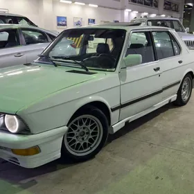 BMW 528 1986