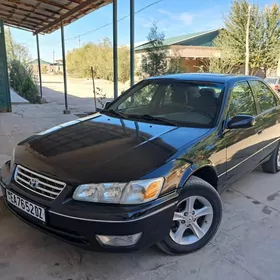 Toyota Camry 2000