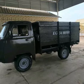 UAZ 469 1986