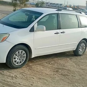 Toyota Sienna 2003