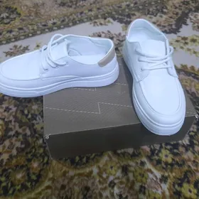 akja krosovka erkek oglanlara