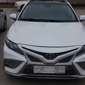 Toyota Camry 2023