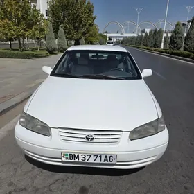 Toyota Camry 1998