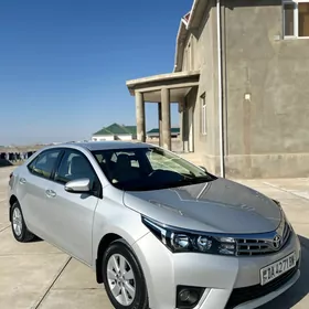 Toyota Camry 2015