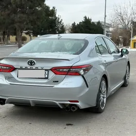 Toyota Camry 2022