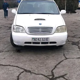 Kia Carnival 2001