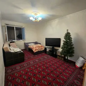 11мкр 4эт 1ком 42м2 Срочно