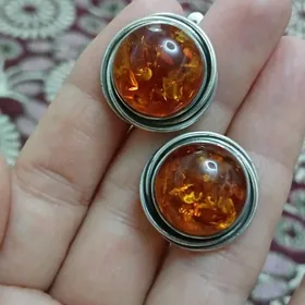 Gyzyl ýantar gaşly kümüş syrga